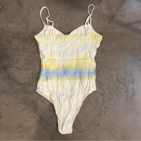 Zara Tie Dye V-Neck Spaghetti Strap Satin Effect Bodysuit Size Small- OBO - Picture 2 of 8
